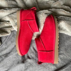 UGG Ultra Mini RED